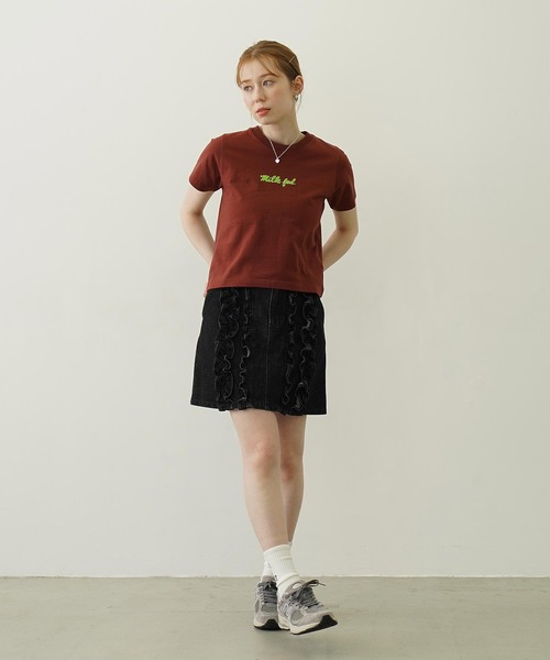 MILKFED.(ミルクフェド)の「FRILL DENIM MINI SKIRT(デニムスカート・レディース・ブラック/ライトインディゴブルー・M/S)」の14枚目の写真