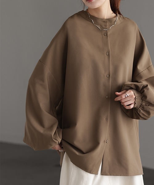 HUG.U(ハグユー)の「ぽわん袖 前後2wayブラウス(シャツ/ブラウス・レディース・ブラック/ホワイト/ダークベージュ/ダークグレー/オリーブ・FREE)」の4枚目の写真