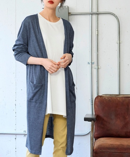 SMILE LAND（スマイルランド）の「大きいサイズ　綿混うすカルスリットロング丈カーディガン（ＵＶカット・吸汗速乾・抗菌防臭・毛玉防止）（カーディガン/ボレロ・レディース・ブラック/チャコールグレー/オフホワイト/ネイビー系/ピンク系/グリーン系/ベージュ系・L/LL/4L/5L/3L）」の6枚目の写真