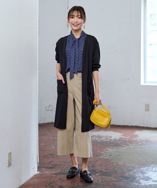 SMILE LAND（スマイルランド）の「大きいサイズ　綿混うすカルスリットロング丈カーディガン（ＵＶカット・吸汗速乾・抗菌防臭・毛玉防止）（カーディガン/ボレロ・レディース・ブラック/チャコールグレー/オフホワイト/ネイビー系/ピンク系/グリーン系/ベージュ系・L/LL/4L/5L/3L）」の18枚目の写真