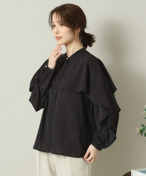 ITS'DEMO（イッツデモ）の「【手洗い可】ケープフリルドットブラウス（シャツ/ブラウス・レディース・ホワイト系3/ブラック系/ピンク系1・00）」の8枚目の写真