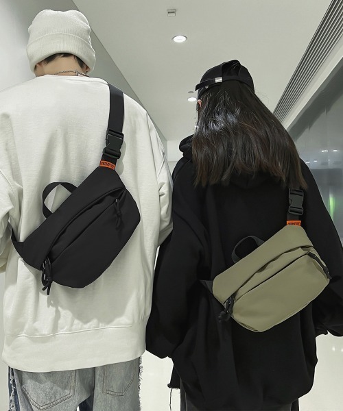 Miniministore(ミニミニストア)の「ショルダーバッグ 斜めがけ 男女兼用(ショルダーバッグ・レディース・ブラック/カーキ/ブルー/ベージュ・FREE)」の19枚目の写真