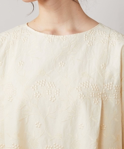 Jocomomola(ホコモモラ)の「スカラップフラワー総刺繍ワンピース(ワンピース・レディース・ミント/アイボリー・40)」の16枚目の写真
