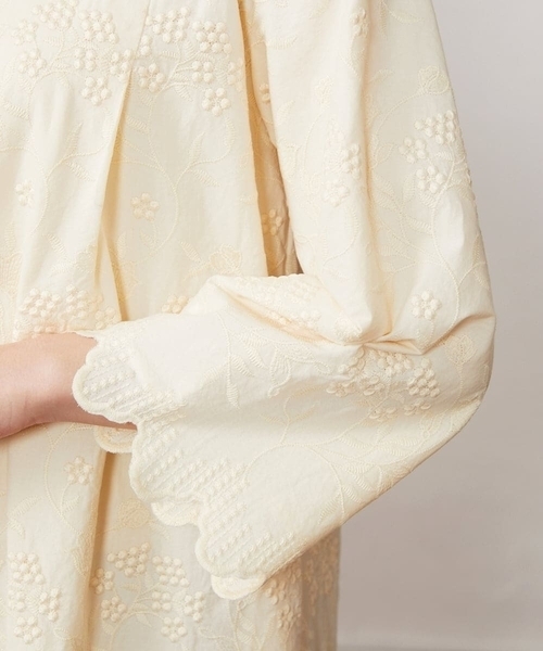 セール】スカラップフラワー総刺繍ワンピース（ワンピース