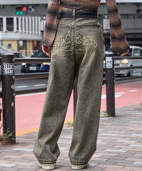 MONO-MART（モノマート）の「ヴィンテージライクフリンジパッチワーク刺繍ワイドストレートデニムパンツ（デニムパンツ・レディース・インディゴブルー/ブラック/グレー/ブルー・L/M/S）」の21枚目の写真