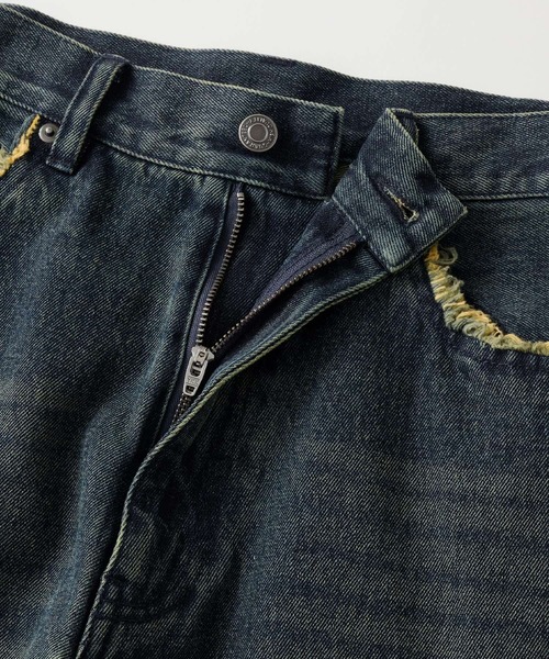 MONO-MART（モノマート）の「ヴィンテージライクフリンジパッチワーク刺繍ワイドストレートデニムパンツ（デニムパンツ・レディース・インディゴブルー/ブラック/グレー/ブルー・L/M/S）」の18枚目の写真
