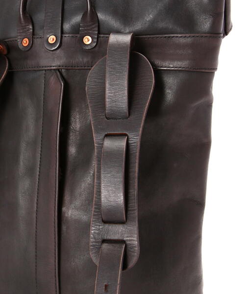 schott（ショット）の「VASCO/ヴァスコ/LEATHER ROLLTOP RUCKSACK/レザー ロールトップ ラックサック（バックパック/リュック・メンズ・ブラック/ブラウン・F）」の7枚目の写真
