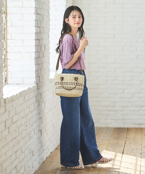 Honeys(ハニーズ)の「編み柄入りカゴバッグ(かごバッグ・レディース・アイボリー系/ブラック×ベージュ/ベージュ系その他2・FREE)」の4枚目の写真