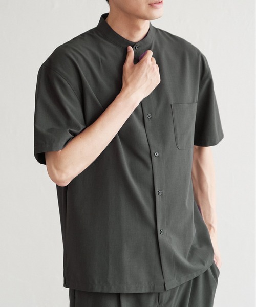 ikka(イッカ)の「【イージーケア/セットアップ対応】Reflax(R) リラックスバンドカラーシャツ(シャツ/ブラウス・メンズ・グリーン/ダークネイビー/ベージュ・M/L/XL/S)」の3枚目の写真