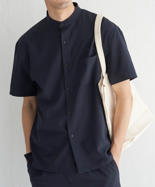 ikka(イッカ)の「【イージーケア/セットアップ対応】Reflax(R) リラックスバンドカラーシャツ(シャツ/ブラウス・メンズ・グリーン/ダークネイビー/ベージュ・M/L/XL/S)」の1枚目の写真