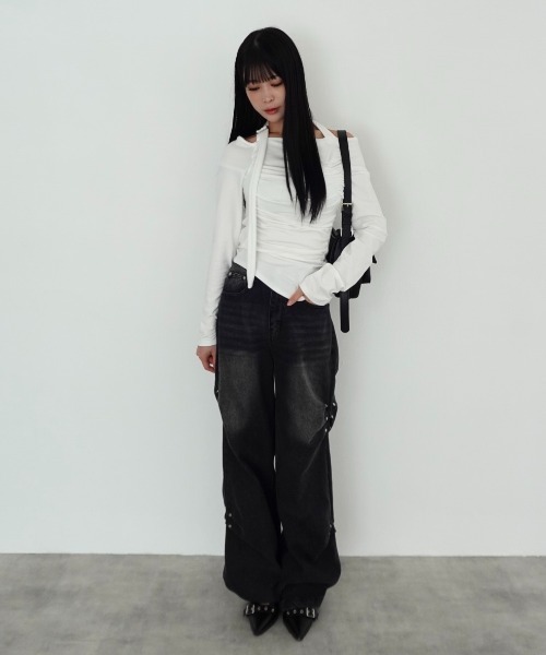 mellowneon(メロウネオン)の「シャーリングベルトトップス(Tシャツ/カットソー・レディース・アイボリー/ブラック/ライトベージュ・FREE)」の16枚目の写真