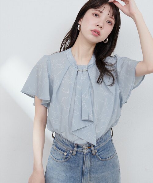 natural couture（ナチュラルクチュール）の「ゴールドバー付きボウタイブラウス（シャツ/ブラウス・レディース・オフホワイト/グレー/ピンクベージュ/ミント/ネイビー/その他1/その他2・FREE）」の7枚目の写真