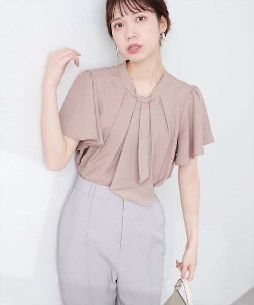 natural couture（ナチュラルクチュール）の「ゴールドバー付きボウタイブラウス（シャツ/ブラウス・レディース・オフホワイト/グレー/ピンクベージュ/ミント/ネイビー/その他1/その他2・FREE）」の5枚目の写真