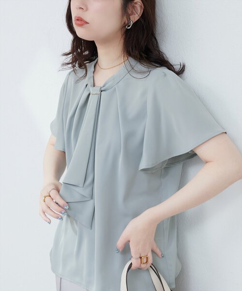 natural couture（ナチュラルクチュール）の「ゴールドバー付きボウタイブラウス（シャツ/ブラウス・レディース・オフホワイト/グレー/ピンクベージュ/ミント/ネイビー/その他1/その他2・FREE）」の4枚目の写真