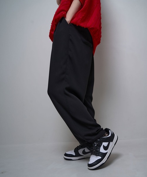 Nora Lily(ノラリリー)の「【Nora Lily】2 Tuck Wide Relax Pants(UNISEX)(デニムパンツ・メンズ・ライトパープル/グレイッシュベージュ/ブラック・FREE)」の1枚目の写真