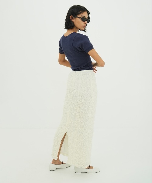 CLANE(クラネ)の「SHIRRING STRAIGHT SKIRT(スカート・レディース・ブラウン/ブラック/アイボリー・1/0/2)」の10枚目の写真