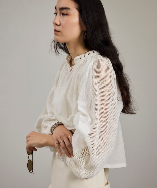 SALON adam et rope'（サロン アダム エ ロペ）の「【WEB限定】レースアクセントボリュームスリーブブラウス（シャツ/ブラウス・レディース・ブラック/オフホワイト・FREE）」の11枚目の写真