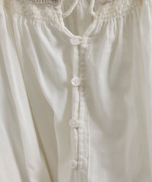 SALON adam et rope'（サロン アダム エ ロペ）の「【WEB限定】レースアクセントボリュームスリーブブラウス（シャツ/ブラウス・レディース・ブラック/オフホワイト・FREE）」の20枚目の写真