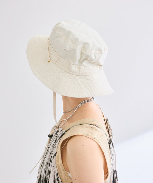 RIVE DROITE（リヴドロワ）の「【コーデのポイントに】コットンサファリハット（ハット・レディース・ベージュ/ブラック・FREE）」の2枚目の写真