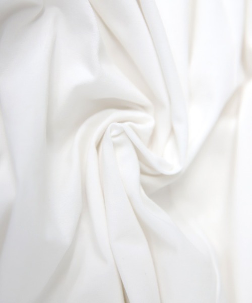 select MOCA Et(セレクトモカエト)の「【Et】Tie-Detail Balloon Sleeve V-Neck Knit Top(Tシャツ/カットソー・レディース・ブラック/オフホワイト・FREE)」の9枚目の写真