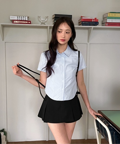 by muni:r（バイ ムニール）の「ストライプ半袖シャツ（シャツ/ブラウス・レディース・ブルー/ホワイト・FREE）」の9枚目の写真