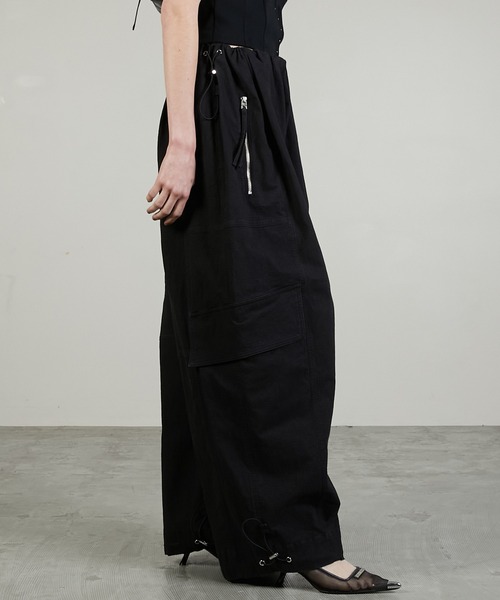 PRANK PROJECT（プランクプロジェクト）の「ワッシャーリップストップボリュームカーゴパンツ / Washer Ripstop Volume Cargo Pants（カーゴパンツ・レディース・ブラック/ホワイト・36/38）」の18枚目の写真