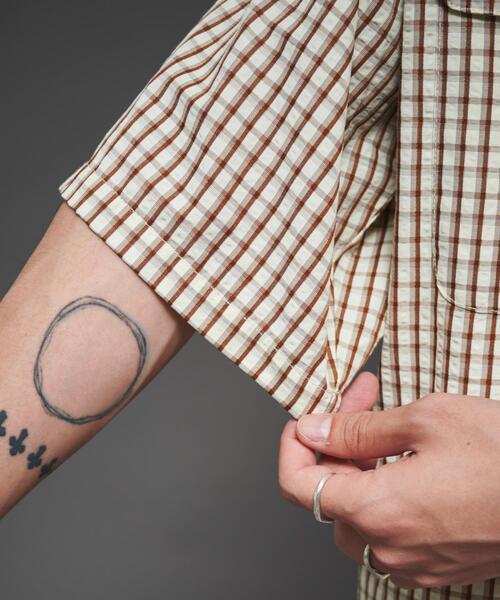 LTR DEPTH（レイターデプス）の「LTR DEPTH/ミニマムチェックロゴシャツ（シャツ/ブラウス・メンズ・ホワイト系その他2/ベージュ系その他2・LARGE/MEDIUM）」の14枚目の写真