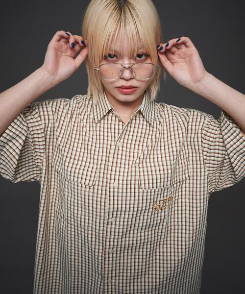 LTR DEPTH（レイターデプス）の「LTR DEPTH/ミニマムチェックロゴシャツ（シャツ/ブラウス・メンズ・ホワイト系その他2/ベージュ系その他2・LARGE/MEDIUM）」の20枚目の写真