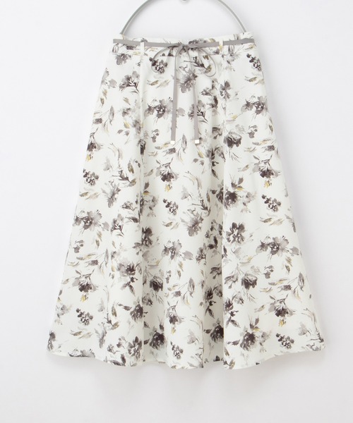 Honeys（ハニーズ）の「ベルト付フレアスカート（スカート・レディース・ネイビー系/ベージュ系その他/ブラック系その他/ホワイト系その他・LL/S/M/L）」の19枚目の写真