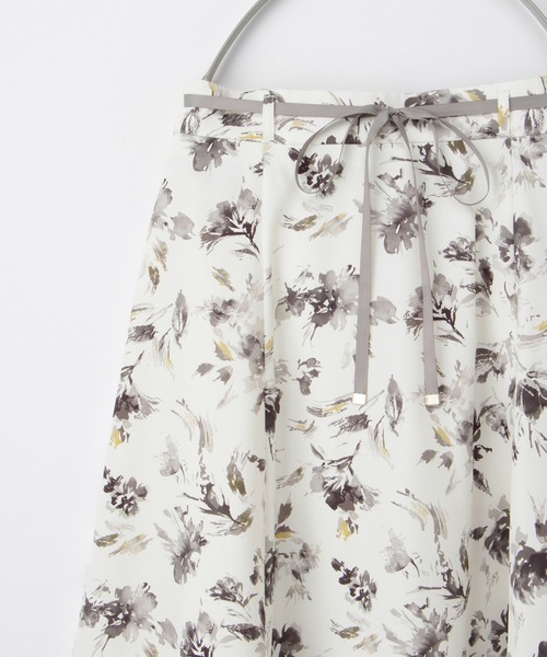 Honeys（ハニーズ）の「ベルト付フレアスカート（スカート・レディース・ネイビー系/ベージュ系その他/ブラック系その他/ホワイト系その他・LL/S/M/L）」の20枚目の写真