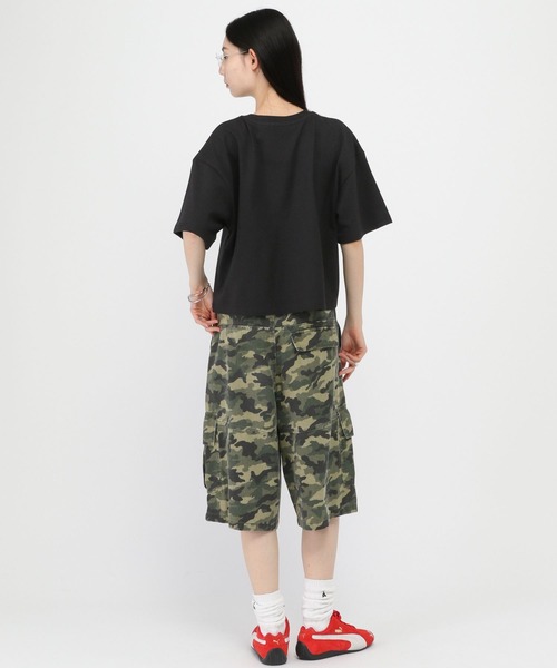 ALAND（エーランド）の「ALAND／Aロゴクロップド半袖T（Tシャツ/カットソー・レディース・ブラック/ホワイト・SMALL/LARGE）」の16枚目の写真