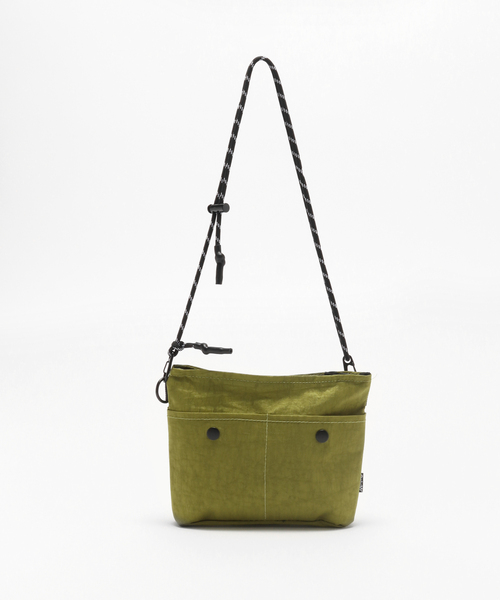 ONLY NY(オンリーニューヨーク)の「ONLY NY / オンリーニューヨーク Interborough Sacoche Bag(ショルダーバッグ・メンズ・カーキ/ブラック・FREE)」の4枚目の写真