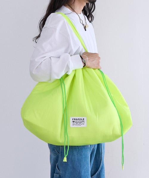 1/2 HALF(ニブンノイチハーフ)の「1/2HALF NYLON PUFF BIG TOTE(トートバッグ・メンズ・ネイビー/イエロー/パープル/ホワイト/レッド/ブラック/スカイブルー/オリーブ/カーキ/イエロー系その他/ピンク/グレー/ライトピンク/エメラルド・FREE)」の11枚目の写真