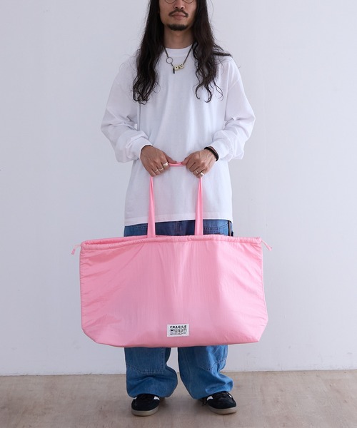 1/2 HALF(ニブンノイチハーフ)の「1/2HALF NYLON PUFF BIG TOTE(トートバッグ・メンズ・ネイビー/イエロー/パープル/ホワイト/レッド/ブラック/スカイブルー/オリーブ/カーキ/イエロー系その他/ピンク/グレー/ライトピンク/エメラルド・FREE)」の20枚目の写真