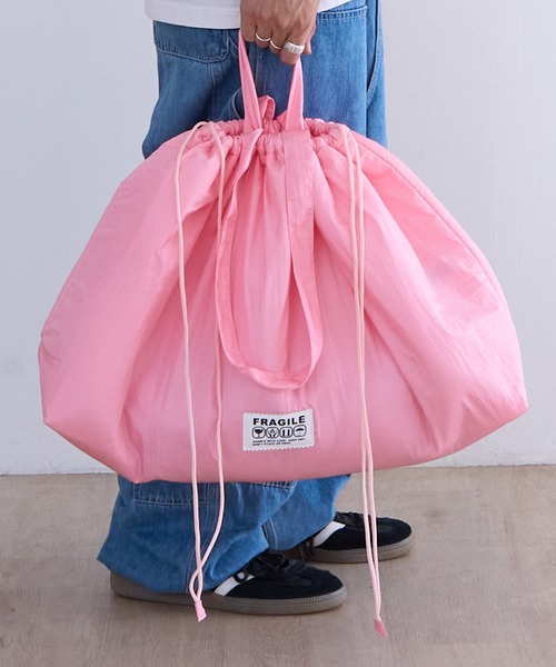 1/2 HALF(ニブンノイチハーフ)の「1/2HALF NYLON PUFF BIG TOTE(トートバッグ・メンズ・ネイビー/イエロー/パープル/ホワイト/レッド/ブラック/スカイブルー/オリーブ/カーキ/イエロー系その他/ピンク/グレー/ライトピンク/エメラルド・FREE)」の22枚目の写真