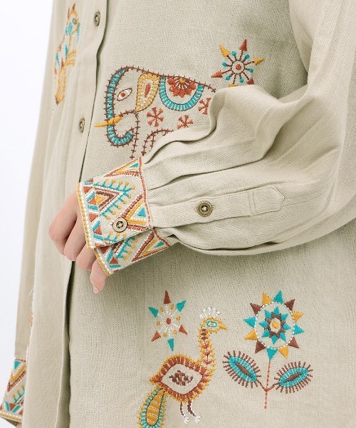 チチカカ（チチカカ）の「Rico カンタ刺繍モチーフシャツ（シャツ/ブラウス・レディース・ブラック/ベージュ・FREE）」の14枚目の写真