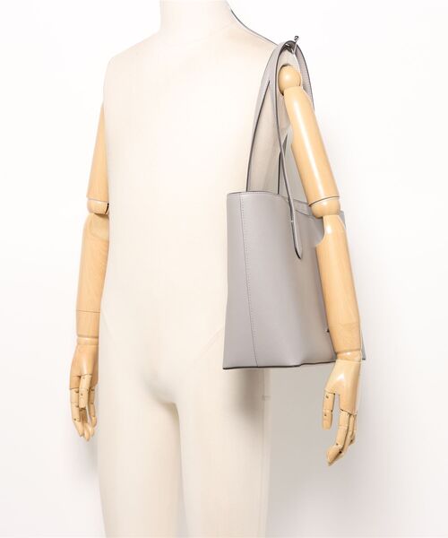 MICHAEL KORS（マイケルコース）の「ARDEN LG TZ TOTE トートバッグ（トートバッグ・レディース・グレー系・FREE）」の5枚目の写真