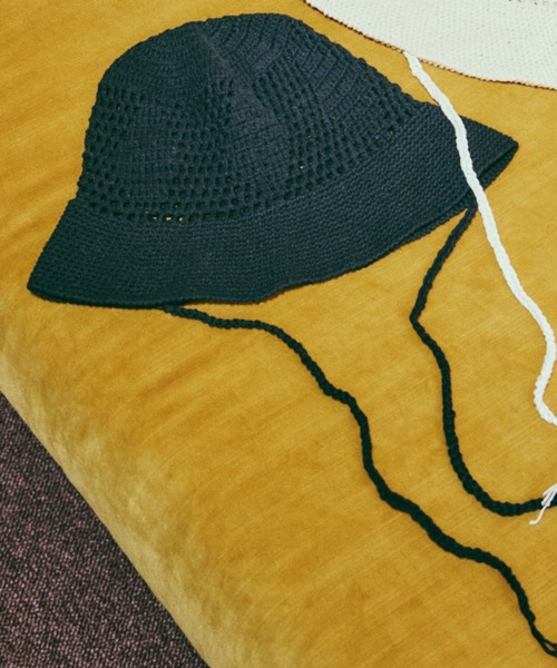 tiny tiny（ティニーティニー）の「クロシェ紐付きハット[tiny tiny(ティニーティニー)]（ハット・レディース・ブラック/ナチュラル・0）」の2枚目の写真