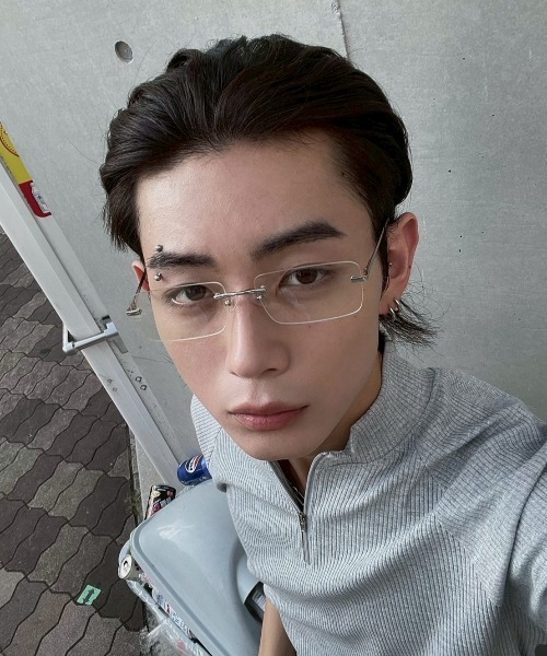 Chikashitsu +（チカシツプラス）の「【Chikashitsu +】rimless eyeglasses / 【チカシツプラス】リムレスアイグラス（メガネ・メンズ・ブラック/シルバー・ONE SIZE）」の11枚目の写真