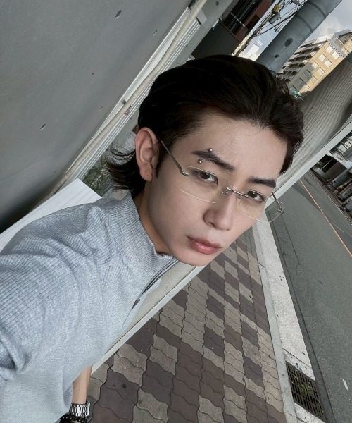 Chikashitsu +（チカシツプラス）の「【Chikashitsu +】rimless eyeglasses / 【チカシツプラス】リムレスアイグラス（メガネ・メンズ・ブラック/シルバー・ONE SIZE）」の12枚目の写真