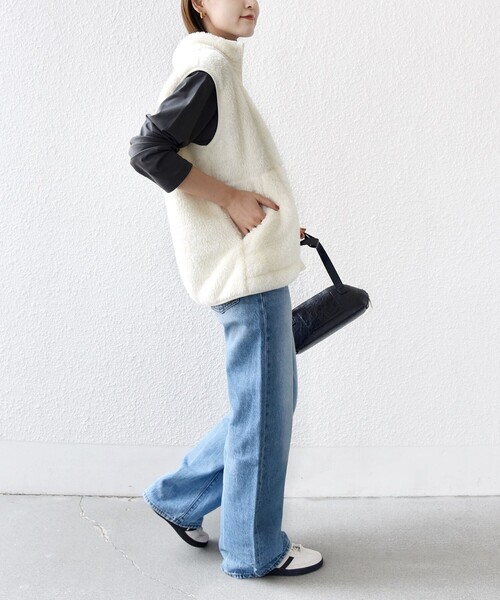 Champion(チャンピオン)の「【一部WEB限定 / SHIPS別注】Champion:〈洗濯機可能〉フリース ベスト(ベスト・レディース・ネイビー/ブラック/オリーブ/ナチュラル・ONE SIZE)」の22枚目の写真