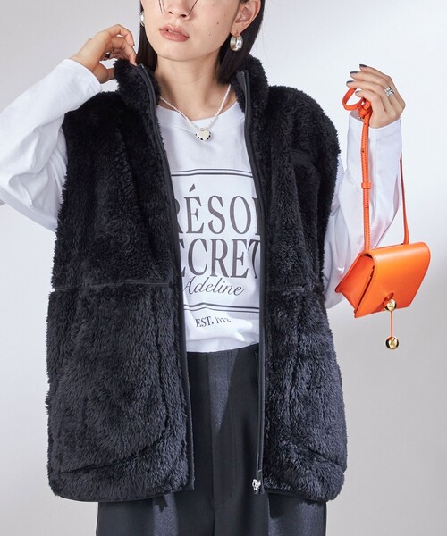 Champion(チャンピオン)の「【一部WEB限定 / SHIPS別注】Champion:〈洗濯機可能〉フリース ベスト(ベスト・レディース・ネイビー/ブラック/オリーブ/ナチュラル・ONE SIZE)」の9枚目の写真