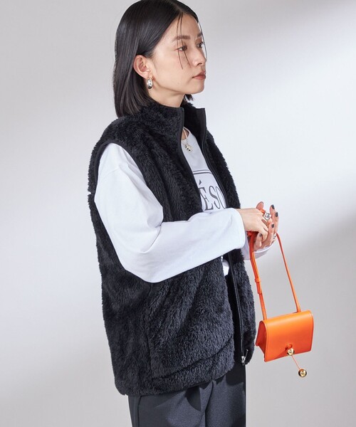 Champion(チャンピオン)の「【一部WEB限定 / SHIPS別注】Champion:〈洗濯機可能〉フリース ベスト(ベスト・レディース・ネイビー/ブラック/オリーブ/ナチュラル・ONE SIZE)」の19枚目の写真
