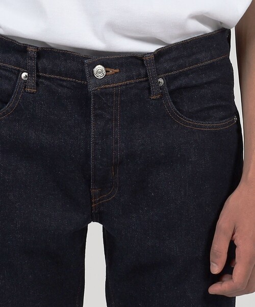 EDWIN(エドウィン)の「【別注】EDWIN SLIM TAPERED ONE WASHED デニムパンツ(デニムパンツ・メンズ・ネイビー・29/31/33)」の6枚目の写真