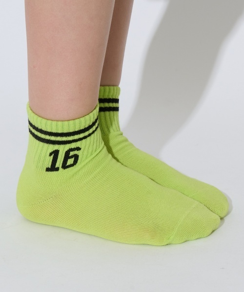 b・ROOM(ビールーム)の「ナンバリングソックス(ソックス/靴下・キッズ・オフホワイト/ブルー/ブラック/オートミール/黄緑系・M/L)」の4枚目の写真