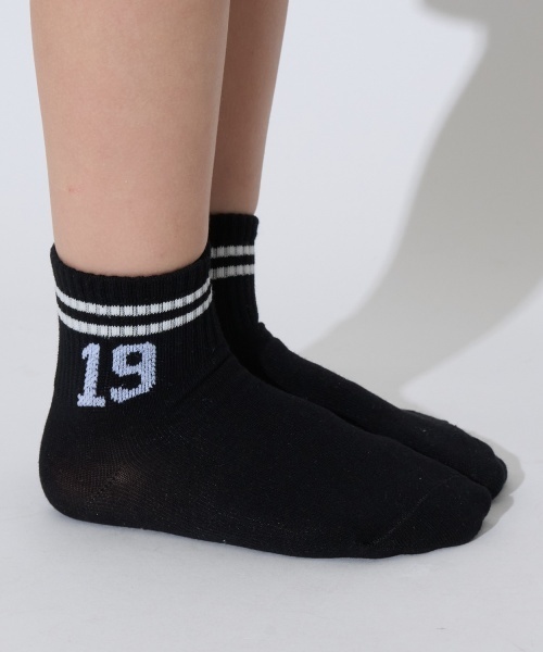 b・ROOM(ビールーム)の「ナンバリングソックス(ソックス/靴下・キッズ・オフホワイト/ブルー/ブラック/オートミール/黄緑系・M/L)」の2枚目の写真