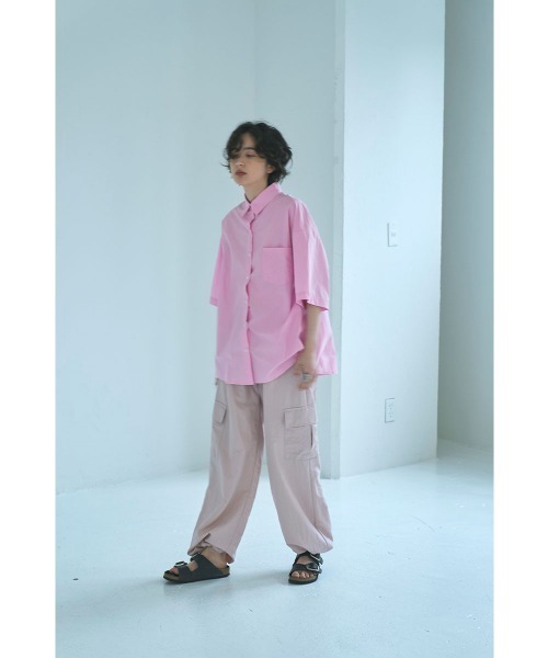 marjour(マージュール)の「COTTON COLOR OVER SHIRTS(シャツ/ブラウス・レディース・ピンク/オフホワイト・M)」の4枚目の写真