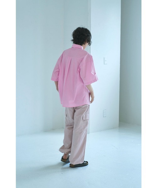 marjour(マージュール)の「COTTON COLOR OVER SHIRTS(シャツ/ブラウス・レディース・ピンク/オフホワイト・M)」の6枚目の写真