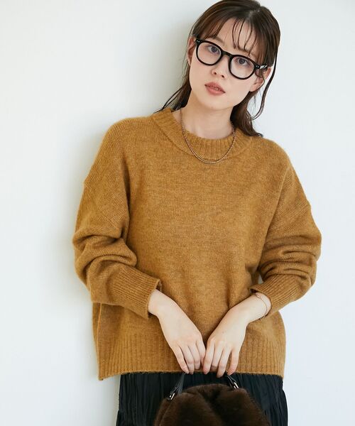 le.coeur blanc（ルクールブラン）の「《WEB限定アイテム》ウォッシャブルワイドクルーネックニット（ニット/セーター・レディース・レッド/ブルー/キャメル/オフホワイト/チャコールグレー・38）」の6枚目の写真