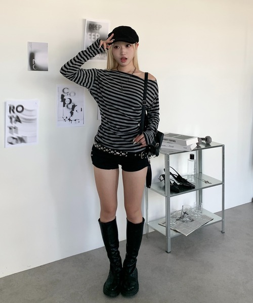 lilful（リルフル）の「オフショル太ピッチボーダーシアーロンT（Tシャツ/カットソー・レディース・ホワイト系その他/グレー系その他・S/M）」の6枚目の写真